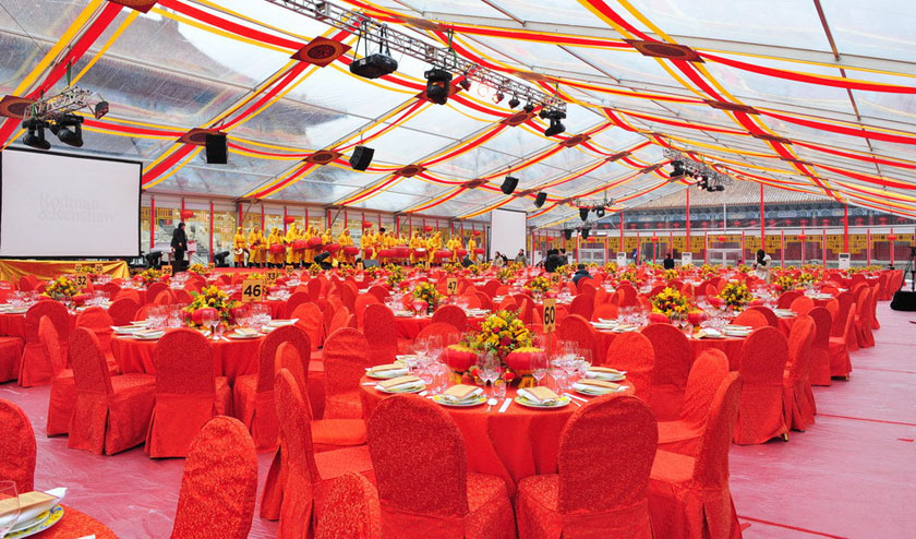 举办婚礼应该选择多大尺寸的婚礼篷房？